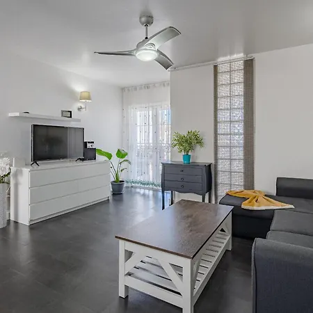 Island Village 3a04 阿德耶